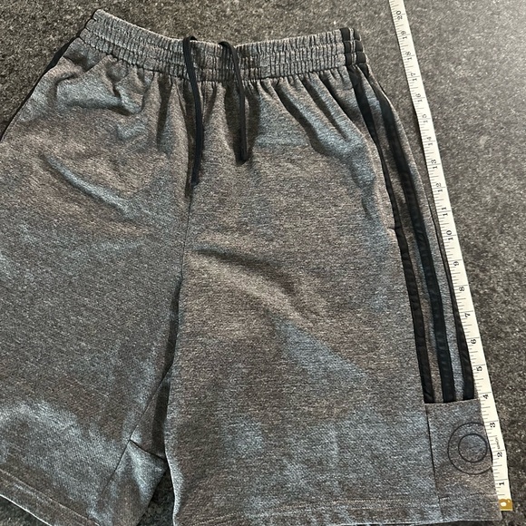 Shorts for boys - Picture 3 of 3